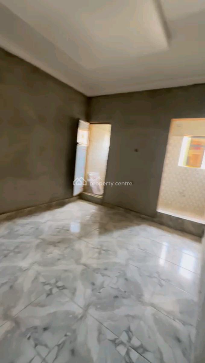 Standard and Spacious Room Self Contained, Apata, Shomolu, Lagos, Self Contain (single Rooms) for Rent