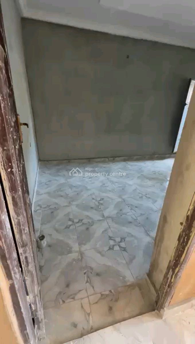 Standard and Spacious Room Self Contained, Apata, Shomolu, Lagos, Self Contain (single Rooms) for Rent