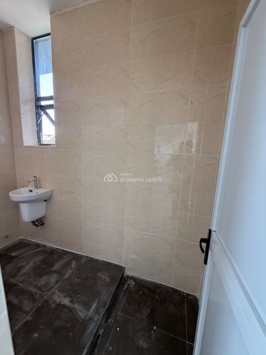 Commercial Spaces for Lease with Waterfront View, Elevator 24hrs Power, Admiralty Way, Lekki Phase 1, Lekki, Lagos, Plaza / Complex / Mall for Rent
