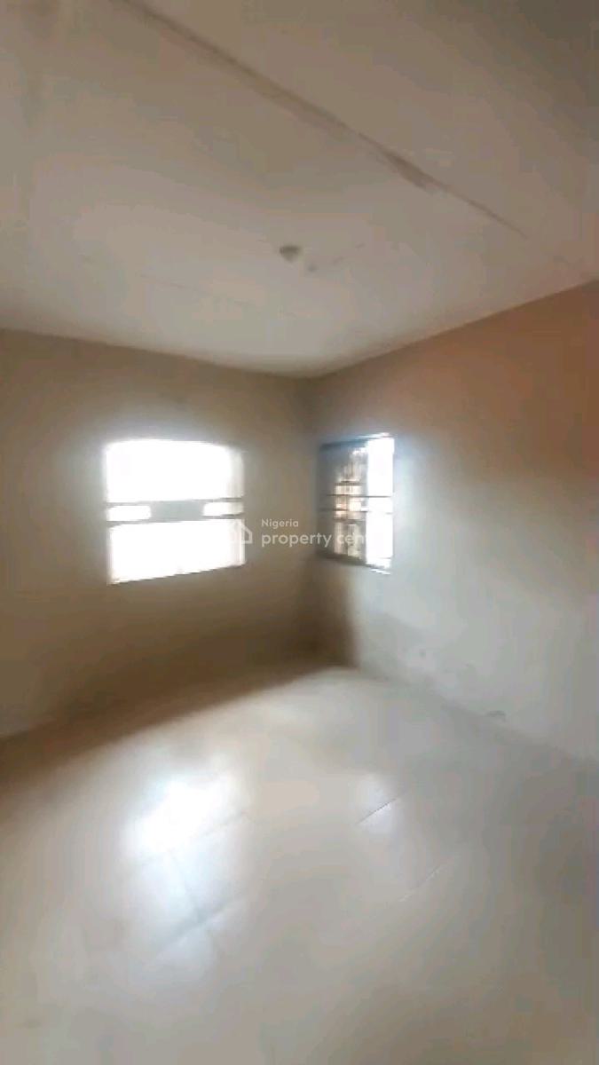 Standard 3-bedroom Flat, Alapere, Ketu, Lagos, Flat / Apartment for Rent