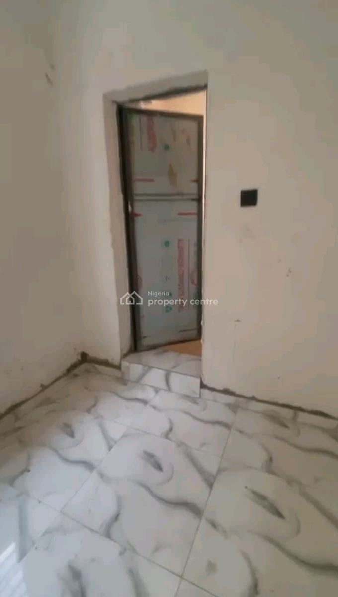 Standard and Spacious 2 Bedroom Flat, Off Pedro, Pedro, Gbagada, Lagos, Flat / Apartment for Rent