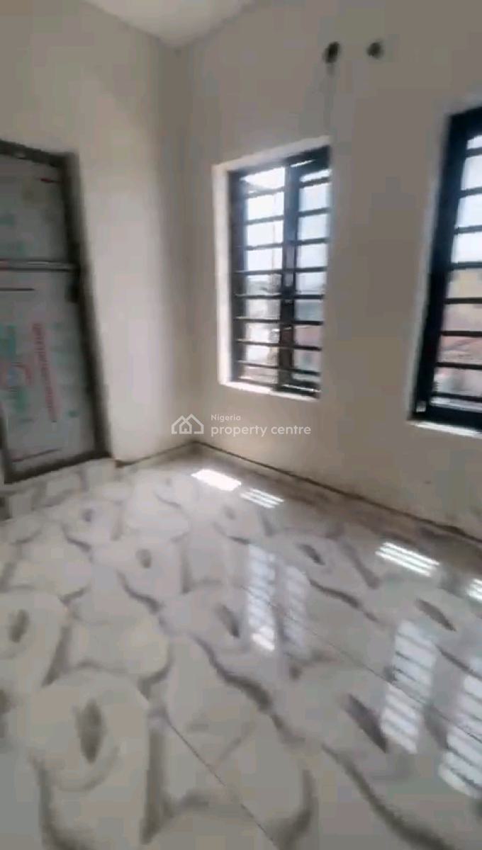 Standard and Spacious 2 Bedroom Flat, Off Pedro, Pedro, Gbagada, Lagos, Flat / Apartment for Rent