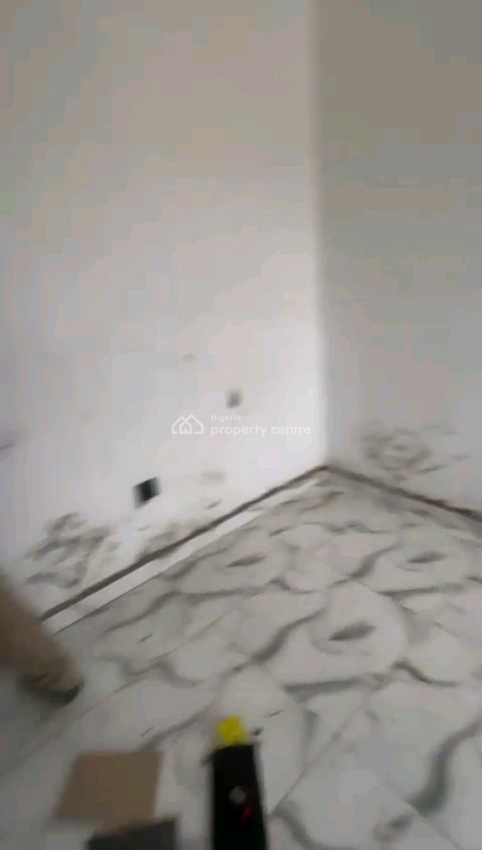 Standard and Spacious 2 Bedroom Flat, Off Pedro, Pedro, Gbagada, Lagos, Flat / Apartment for Rent