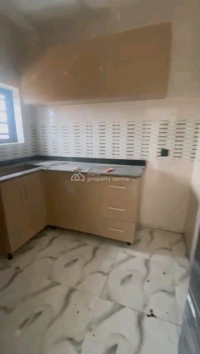 Standard and Spacious 2 Bedroom Flat, Off Pedro, Pedro, Gbagada, Lagos, Flat / Apartment for Rent