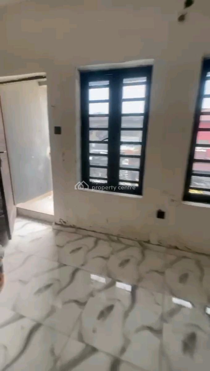 Standard and Spacious 2 Bedroom Flat, Off Pedro, Pedro, Gbagada, Lagos, Flat / Apartment for Rent