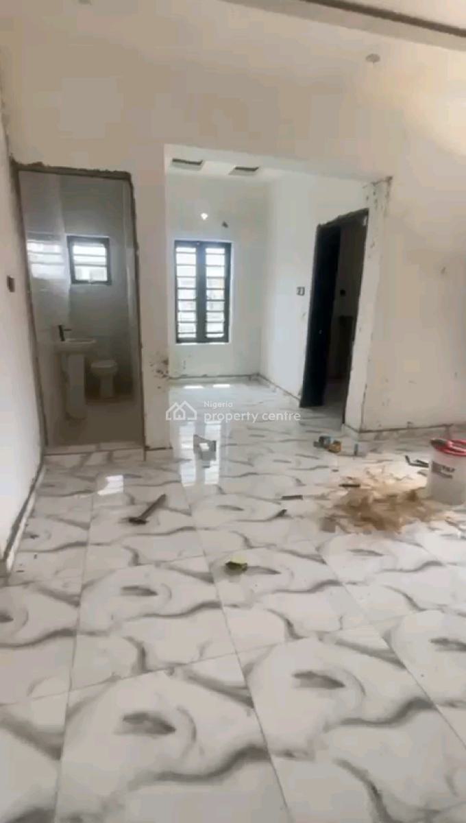 Standard and Spacious 2 Bedroom Flat, Off Pedro, Pedro, Gbagada, Lagos, Flat / Apartment for Rent