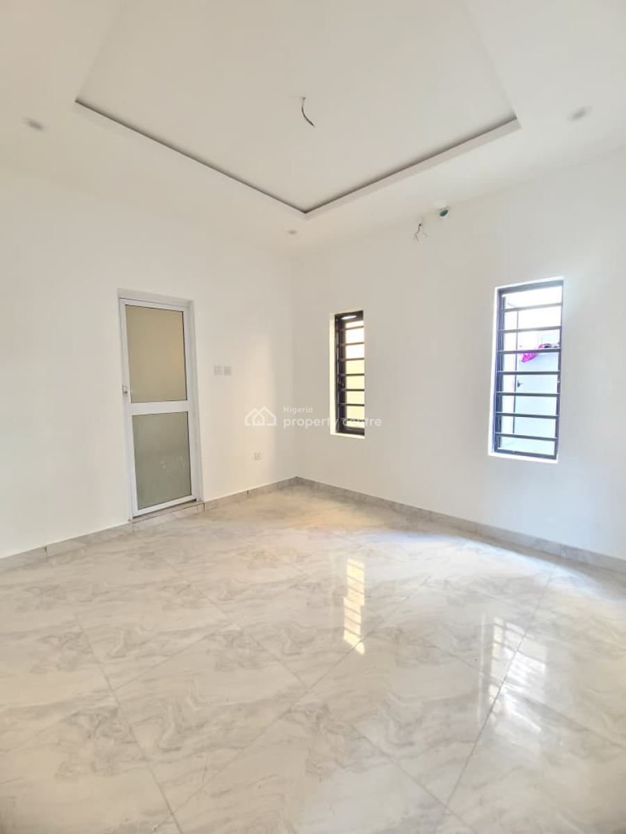 Beautiful and Massive 2 Bedroom Apartment, Ologolo, Ologolo, Lekki, Lagos, Flat / Apartment for Sale