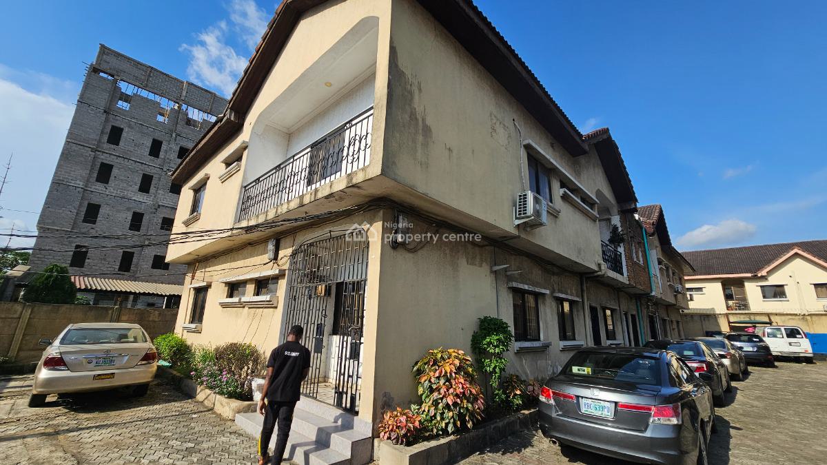Fantastic 3 Bedroom Flat, Ikeja Gra, Ikeja, Lagos, Block of Flats for Sale