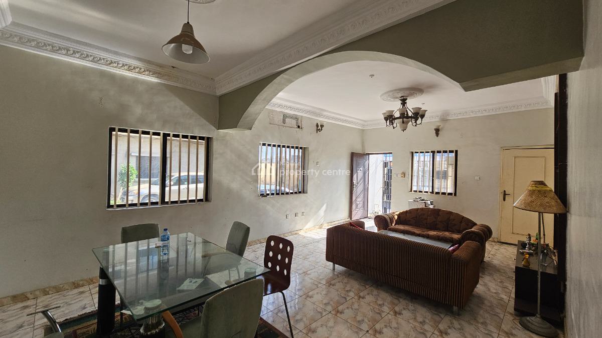 Fantastic 3 Bedroom Flat, Ikeja Gra, Ikeja, Lagos, Block of Flats for Sale