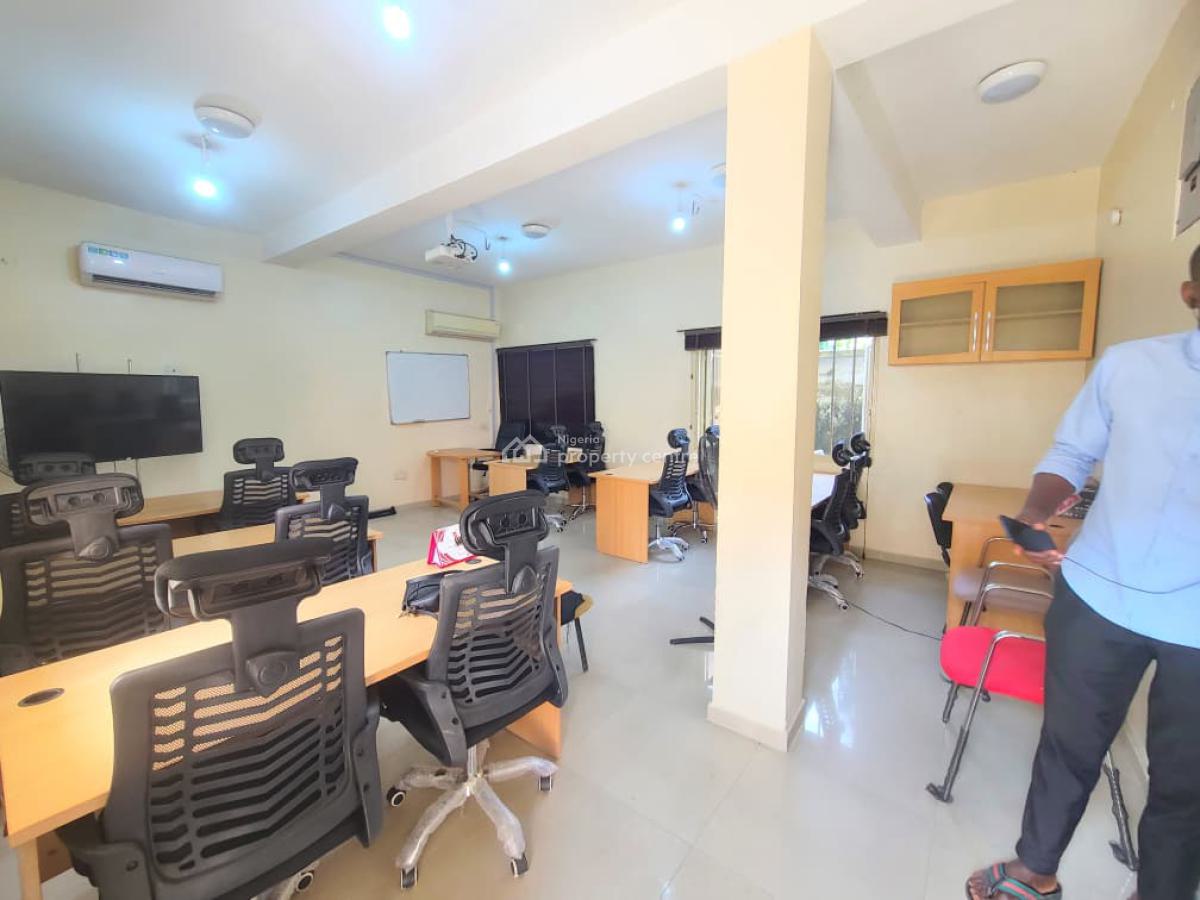 Standard and Spacious Office Space, Ologolo, Ologolo, Lekki, Lagos, Office Space for Rent