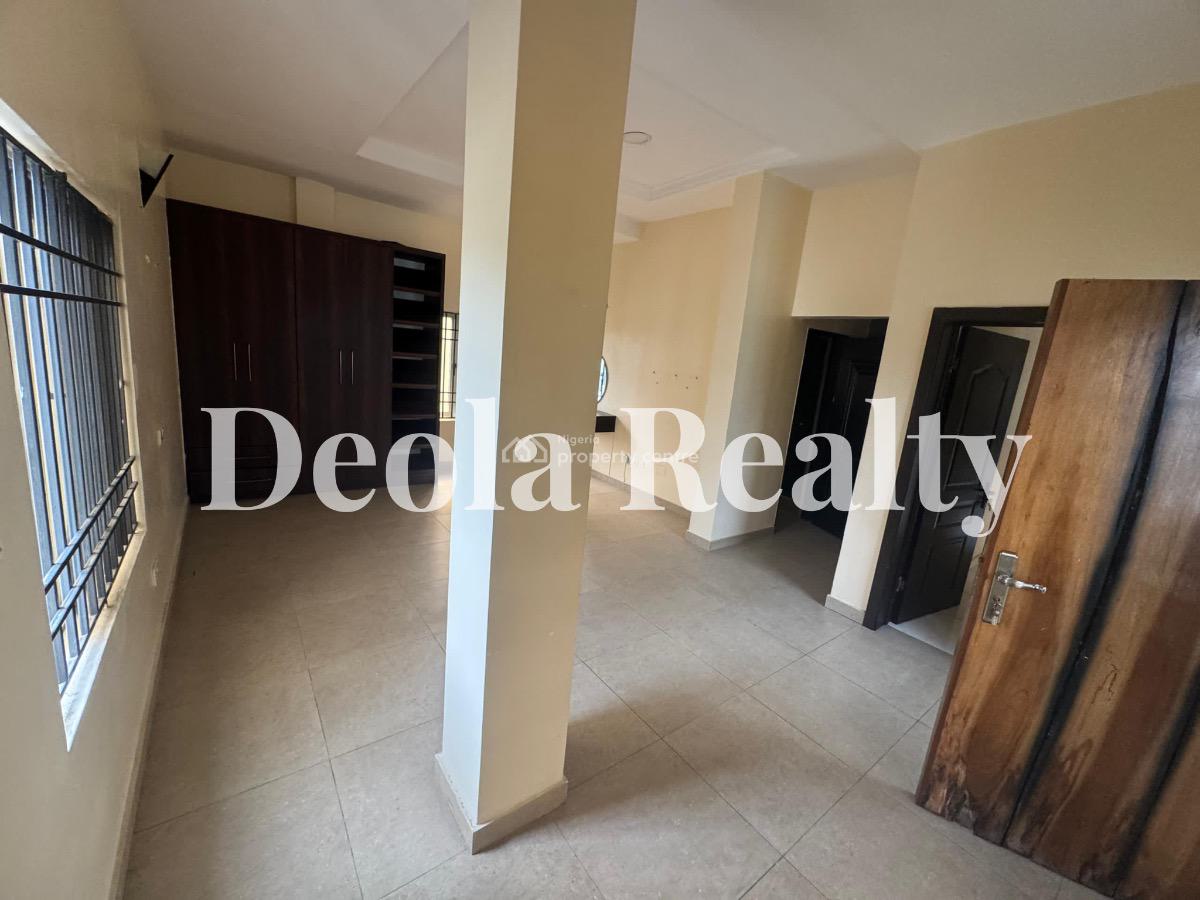 a Super Clean and Spacious 3 Bedroom Maisonette (upstairs), Osapa London, Lekki, Lagos, House for Rent