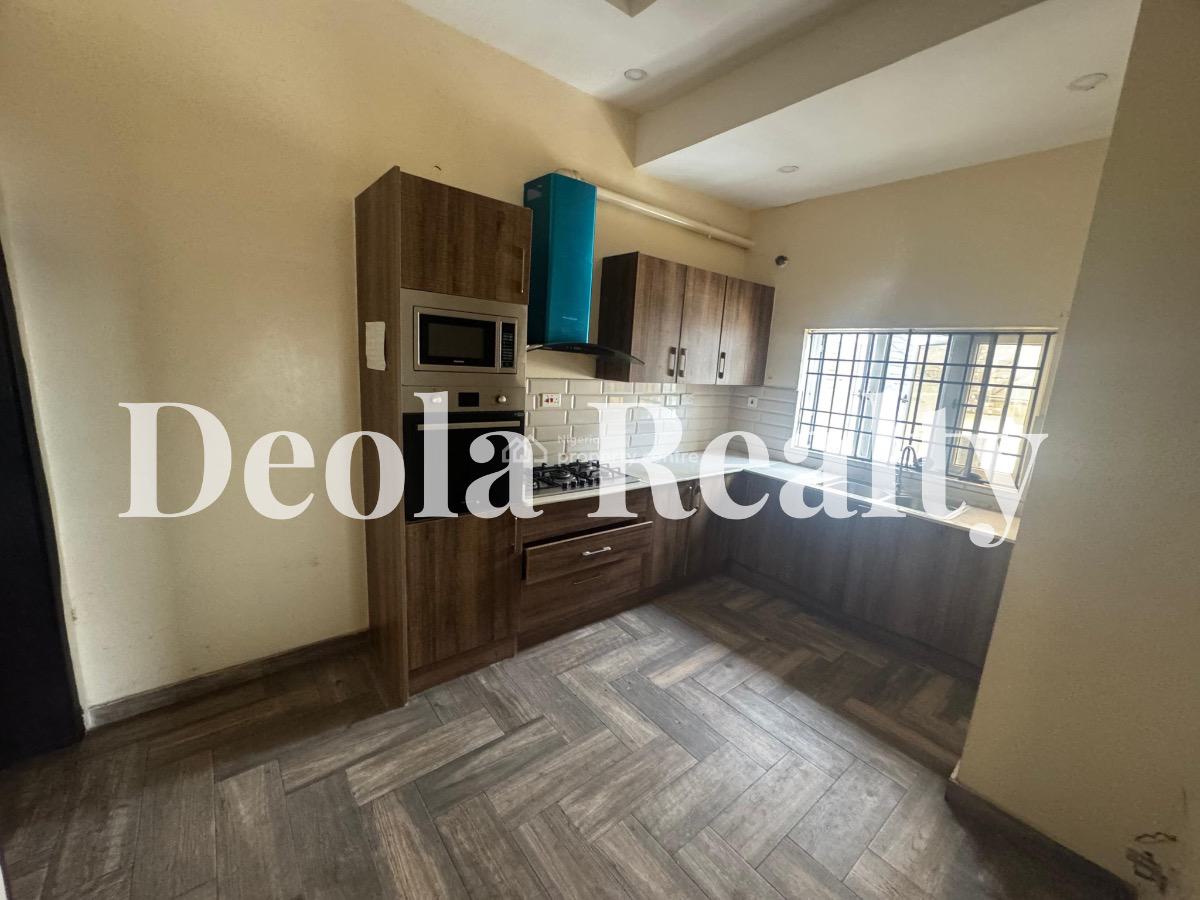 a Super Clean and Spacious 3 Bedroom Maisonette (upstairs), Osapa London, Lekki, Lagos, House for Rent