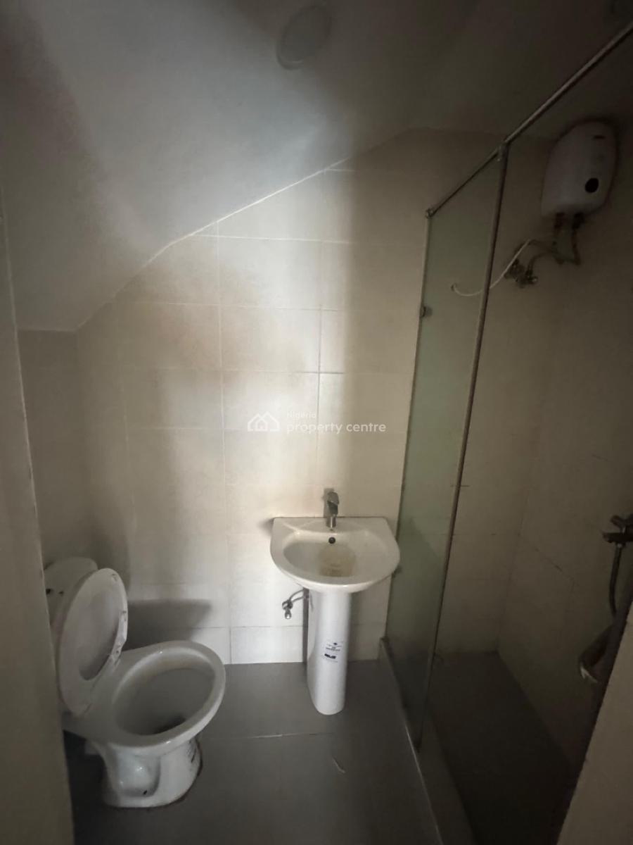 a Super Clean and Spacious 3 Bedroom Maisonette (upstairs), Osapa London, Lekki, Lagos, House for Rent