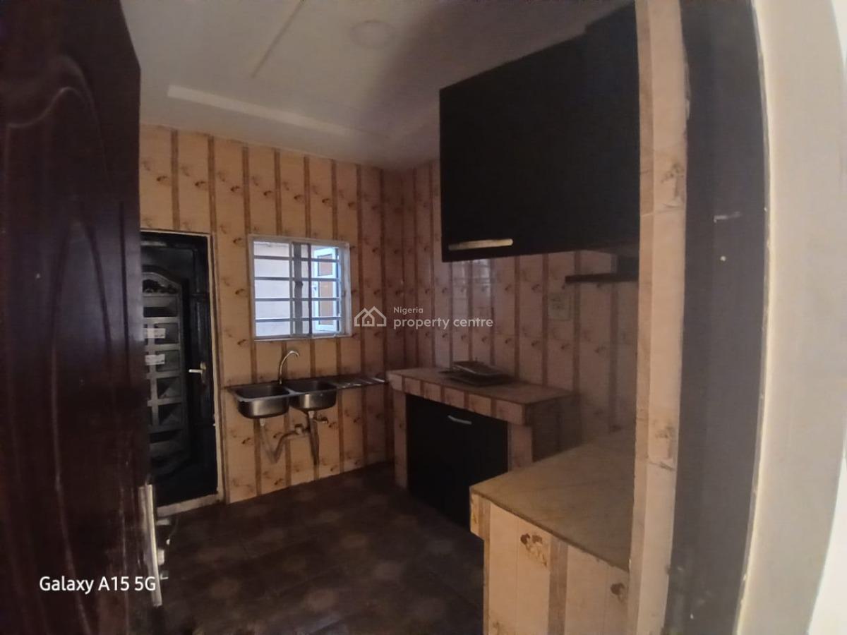 Lovely 2 Bedroom Flat, Harmony Estate, Gra Phase 1, Magodo, Lagos, Flat / Apartment for Rent
