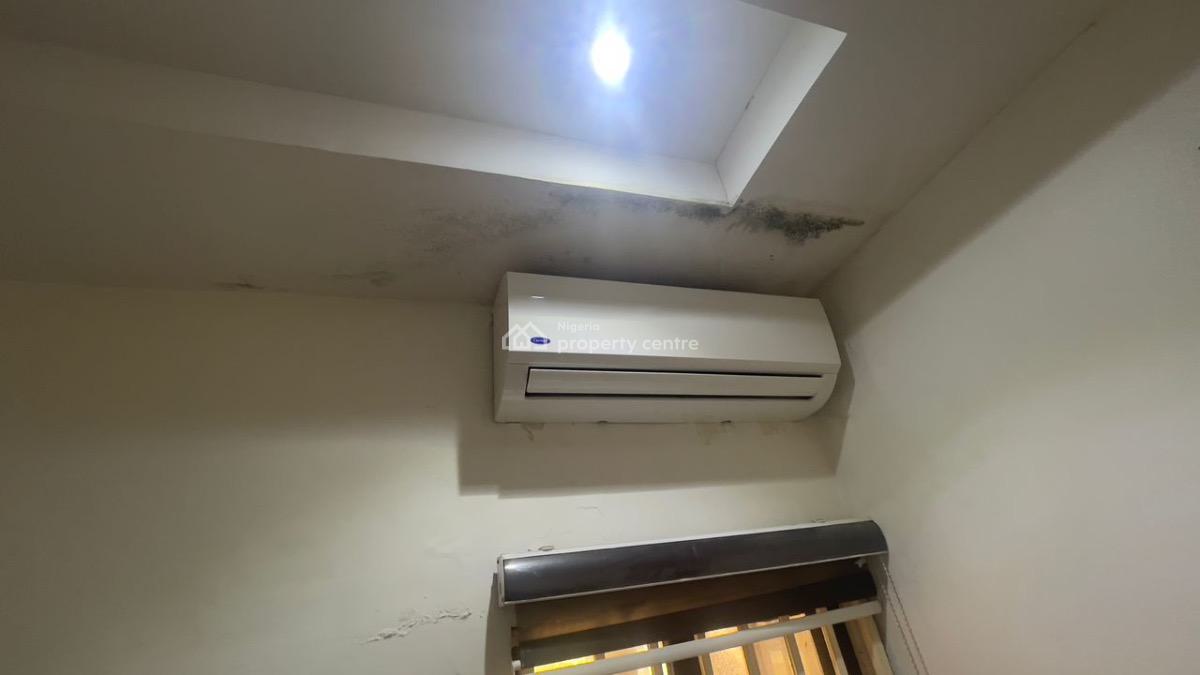 Beautiful and Spacious 3bedroom Flat with Bq, Lekki Phase 1, Lekki, Lagos, Flat / Apartment for Rent