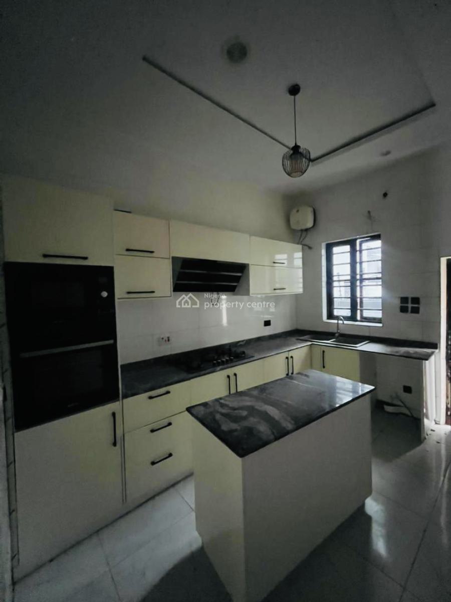 Price Slash! Exquisite Spacious 4 Bedroom Terrace Duplex, Orchid, Lekki, Lagos, Terraced Duplex for Sale