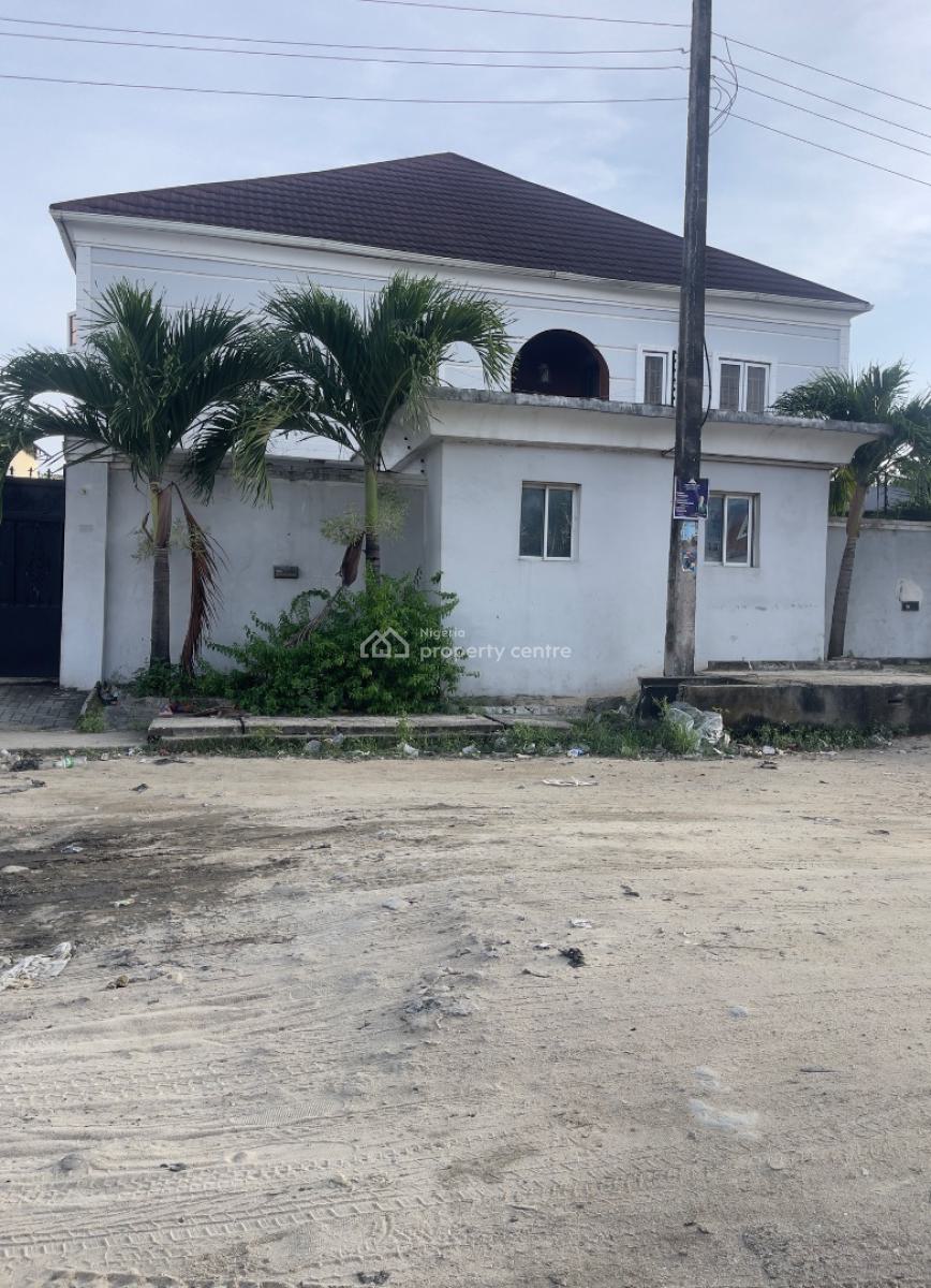 2 Bedroom Flat in a Gated Compound, Off Mobile Road, Ilaje, Ajah, Lagos, Flat / Apartment for Rent