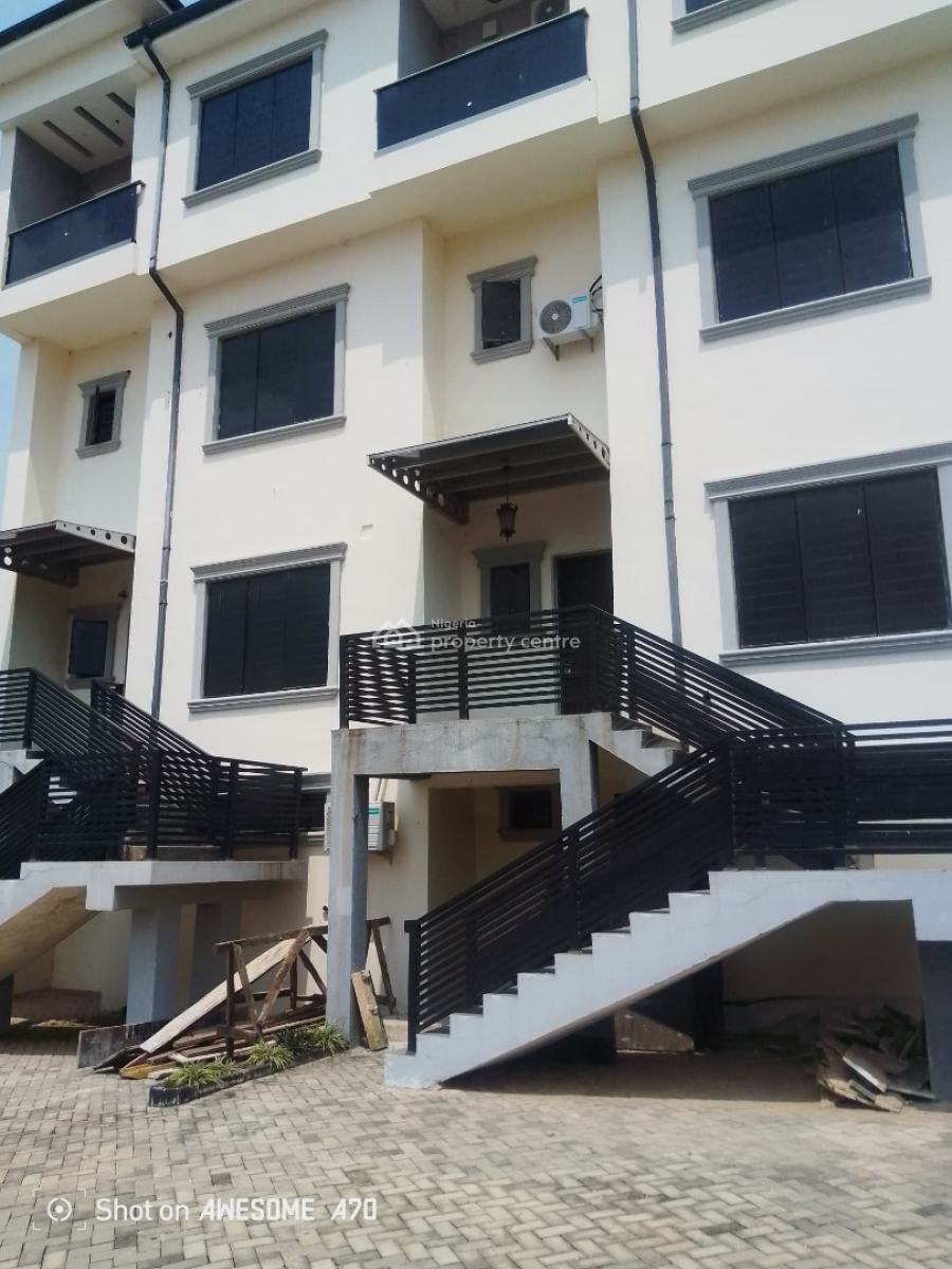 Partly Furnished 4 Bedrooms Terrace Duplex with 1 Bedroom Basement Bq., Guzape District, Abuja, Terraced Duplex for Rent