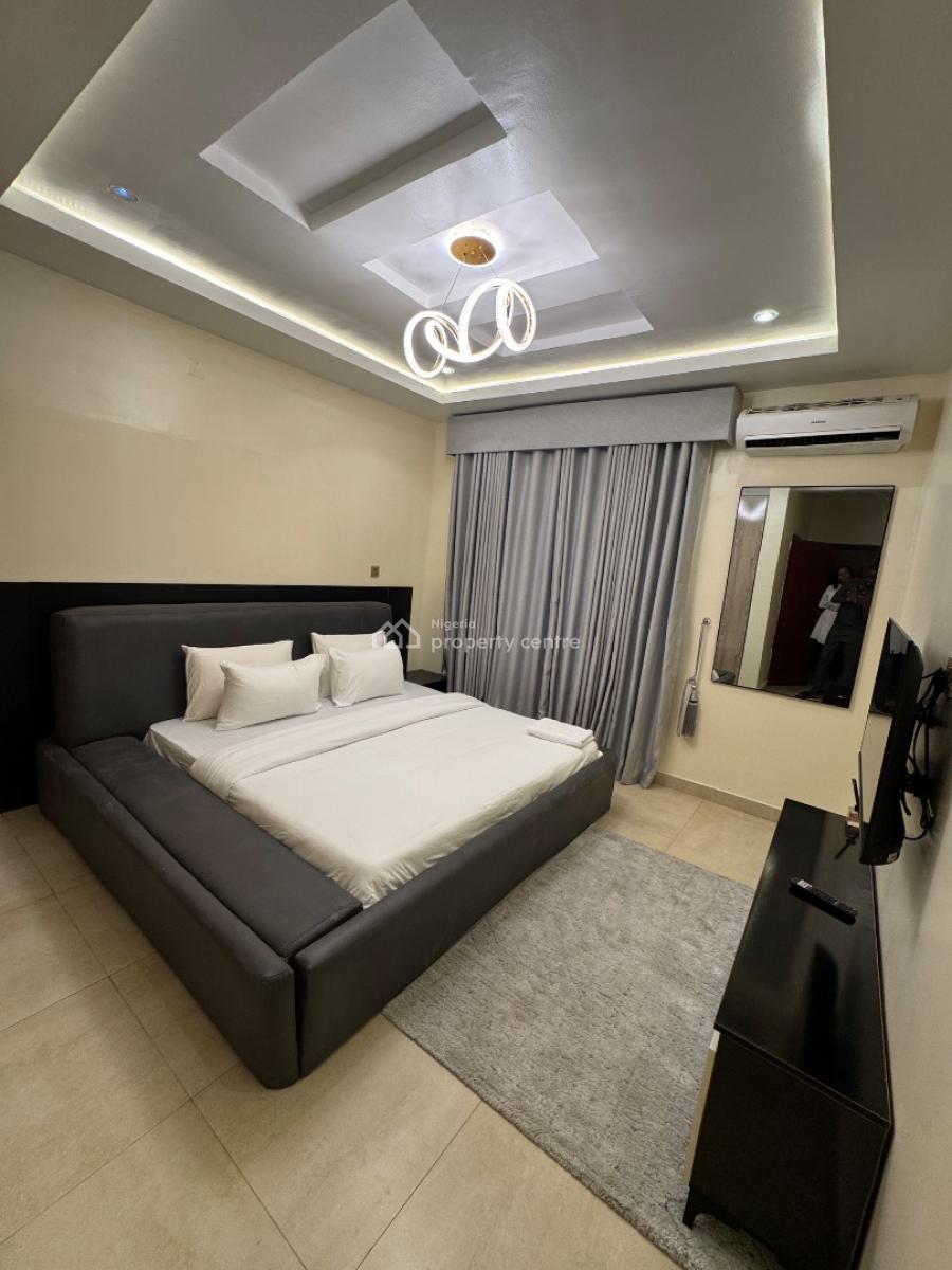 Beautiful 3 Bedroom Apartment  with Swimming Pool, Alexa & Elevator, Banana Island, Ikoyi, Lagos, Flat / Apartment Short Let