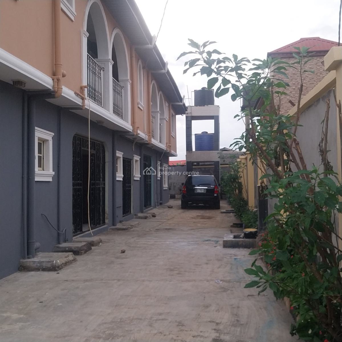 Standard  and Well Spacious 3 Bedroom Flat, Ogooluwa Street  Off Gasline, Magboro, Ogun, Flat / Apartment for Rent