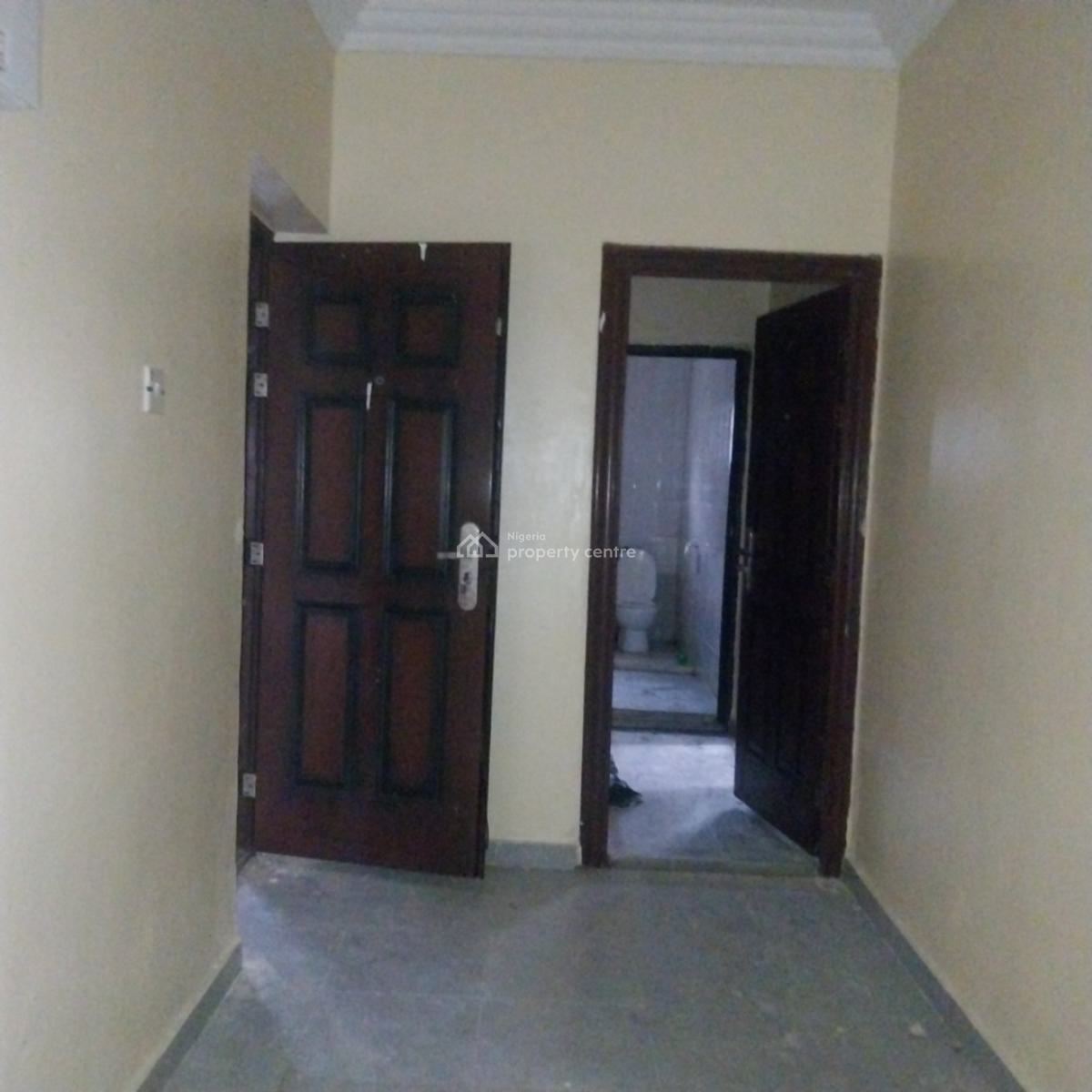 Standard  and Well Spacious 3 Bedroom Flat, Ogooluwa Street  Off Gasline, Magboro, Ogun, Flat / Apartment for Rent
