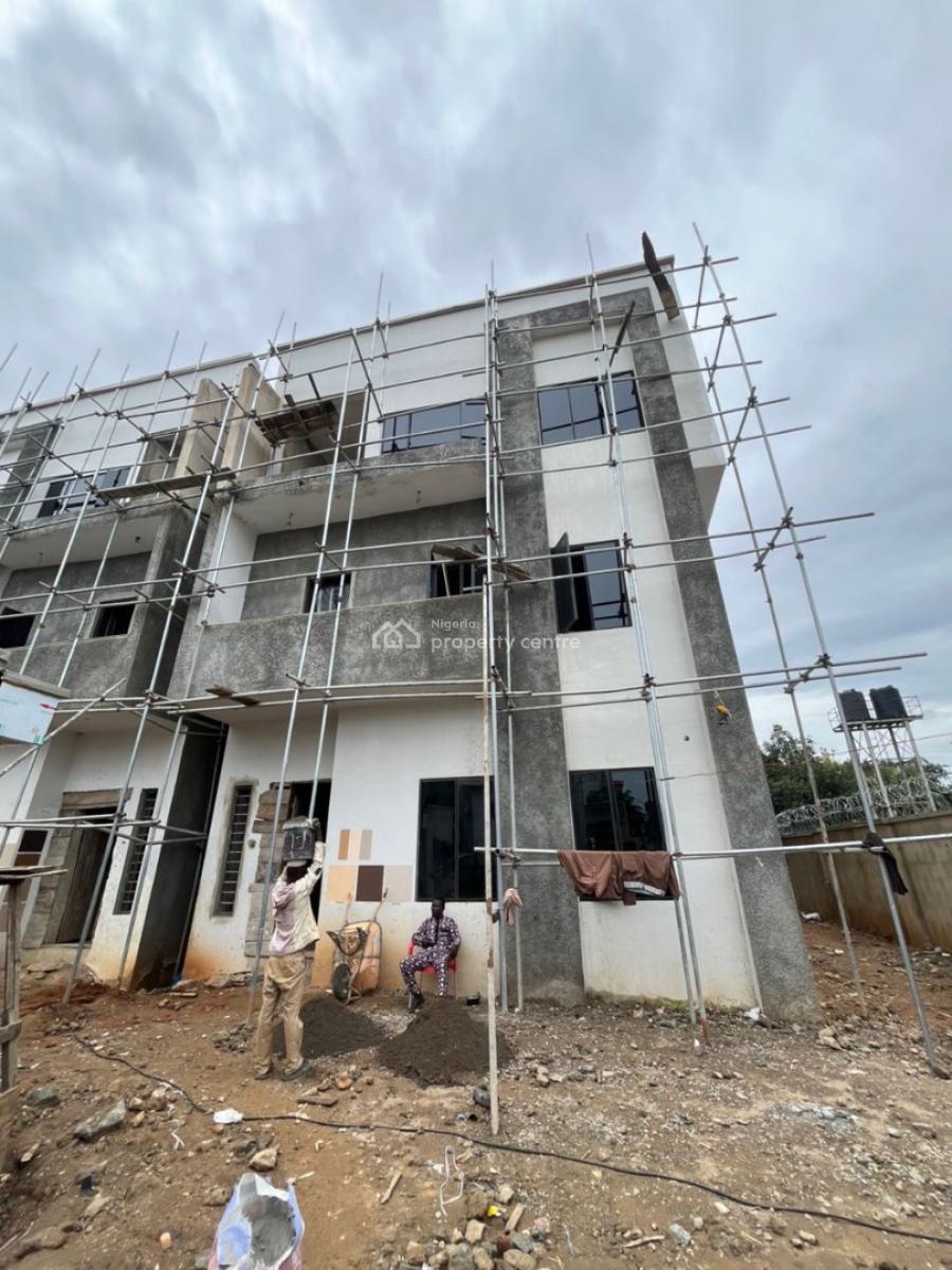 6 Bedroom Semidetached with Bq, Wuse 2, Abuja, Semi-detached Duplex for Sale