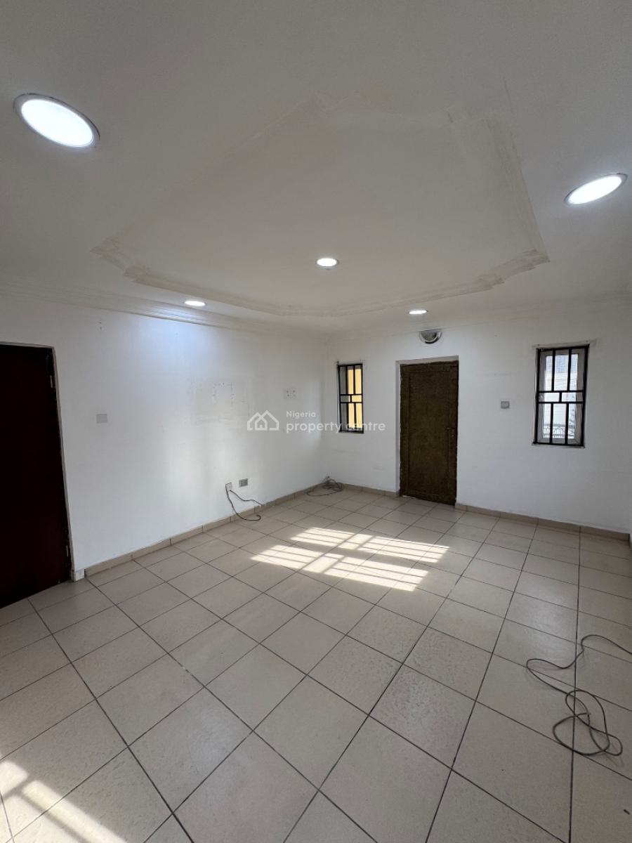 𝐒𝐏𝐀𝐂𝐈𝐎𝐔𝐒 4 𝐁𝐄𝐃𝐑𝐎𝐎𝐌 𝐃𝐄𝐓𝐀𝐂𝐇𝐄𝐃 𝐃𝐔𝐏𝐋𝐄𝐗, Lekki Phase 1, Lekki, Lagos, Detached Duplex for Rent