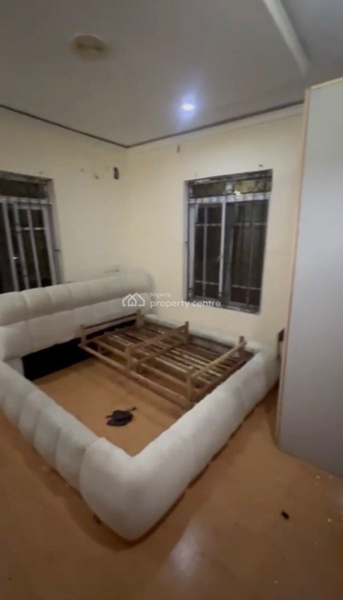 Spacious Single Room in a Shared Apartment with a Shared Kitchen Space, Idado, Lekki, Lagos, Flat / Apartment for Rent