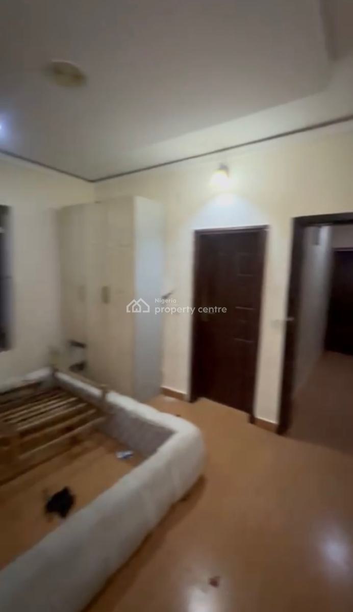 Spacious Single Room in a Shared Apartment with a Shared Kitchen Space, Idado, Lekki, Lagos, Flat / Apartment for Rent