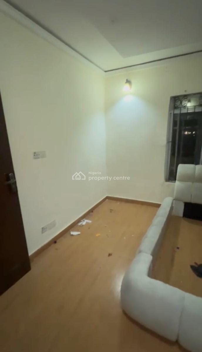 Spacious Single Room in a Shared Apartment with a Shared Kitchen Space, Idado, Lekki, Lagos, Flat / Apartment for Rent