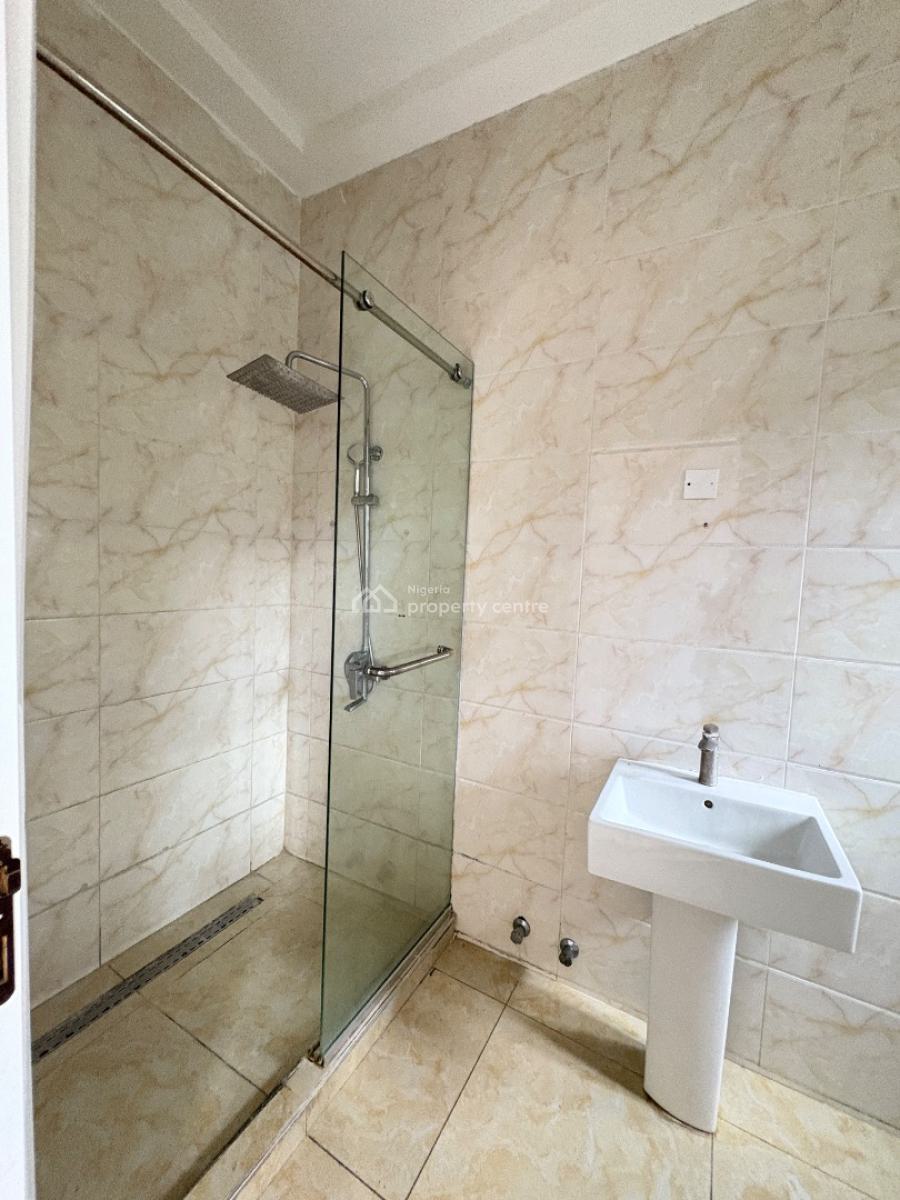 Well Maintained   4 Bedroom Terrace Duplex with Penthouse & Bq, Lekki Phase 1, Lekki, Lagos, Terraced Duplex for Rent