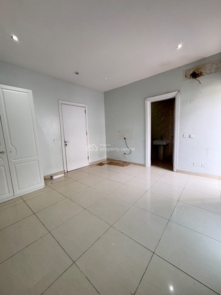 Well Maintained   4 Bedroom Terrace Duplex with Penthouse & Bq, Lekki Phase 1, Lekki, Lagos, Terraced Duplex for Rent