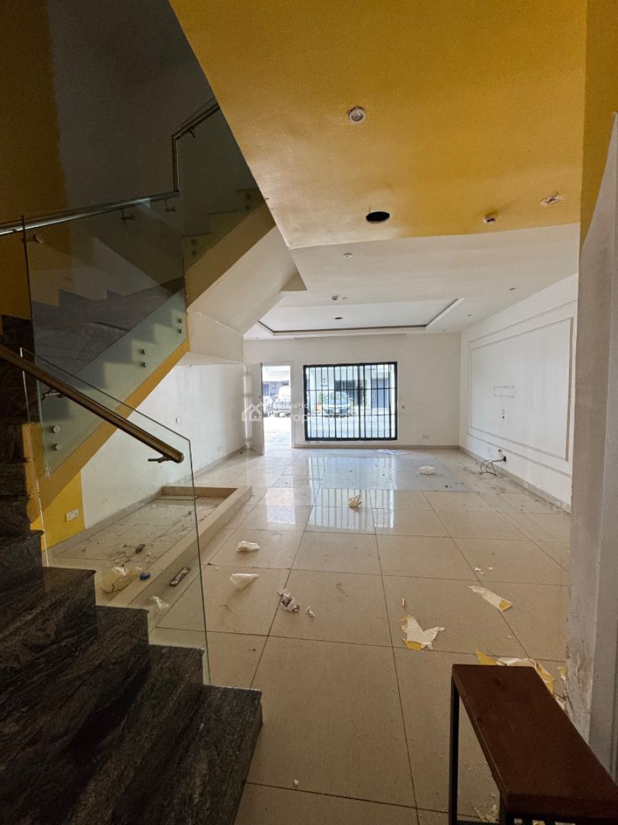 4 𝐁𝐄𝐃𝐑𝐎𝐎𝐌 𝐓𝐄𝐑𝐑𝐀𝐂𝐄 𝐃𝐔𝐏𝐋𝐄𝐗, Lekki Phase 1, Lekki, Lagos, Terraced Duplex for Rent