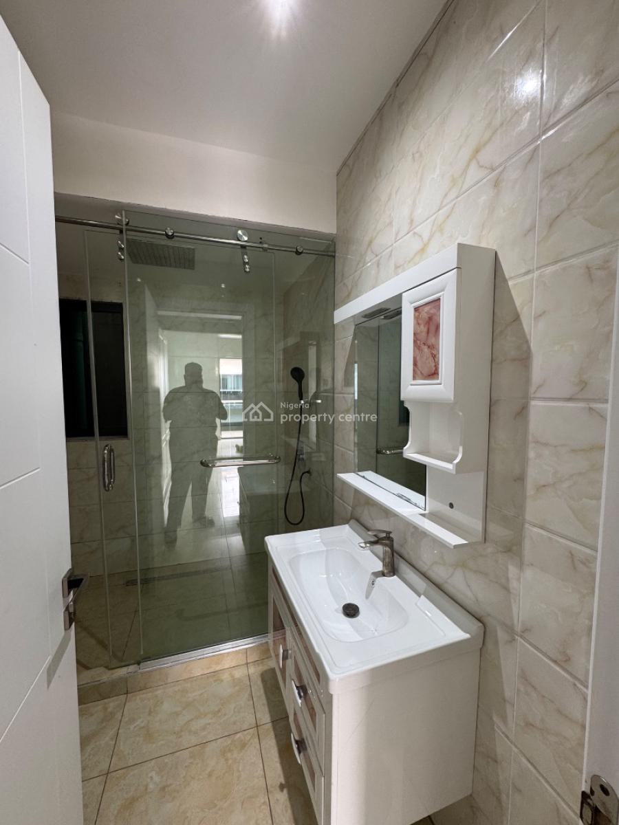 4 𝐁𝐄𝐃𝐑𝐎𝐎𝐌 𝐓𝐄𝐑𝐑𝐀𝐂𝐄 𝐃𝐔𝐏𝐋𝐄𝐗, Lekki Phase 1, Lekki, Lagos, Terraced Duplex for Rent