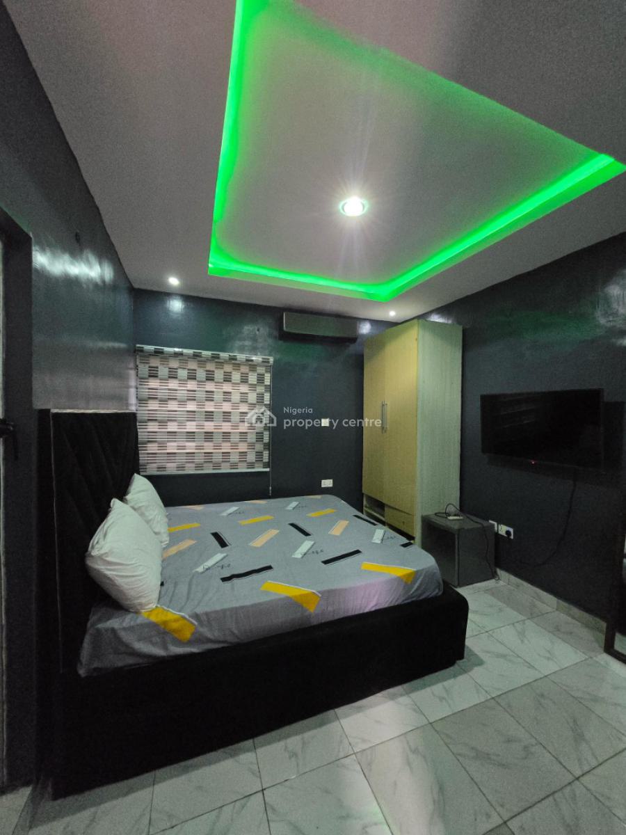 Fully Furnished Self Contained, Jibowu Estate, Yaba, Lagos, Self Contain (single Rooms) for Rent