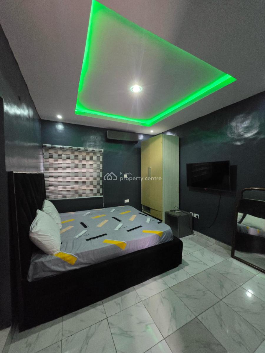 Fully Furnished Self Contained, Jibowu Estate, Yaba, Lagos, Self Contain (single Rooms) for Rent