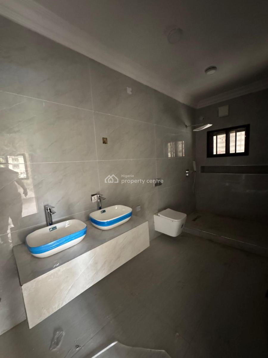 14 Units of Well-maintained 3 Bedroom Apartments with, Lekki Phase 1, Lekki, Lagos, Flat / Apartment for Rent