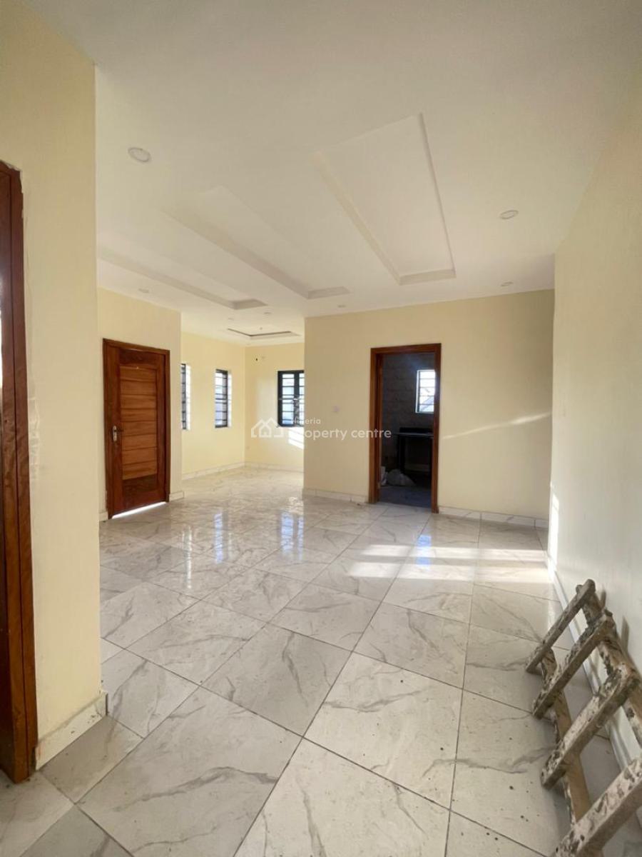 Newly Built 3 Bedrooms Apartment, Osapa, Lekki, Lagos, Flat / Apartment for Rent