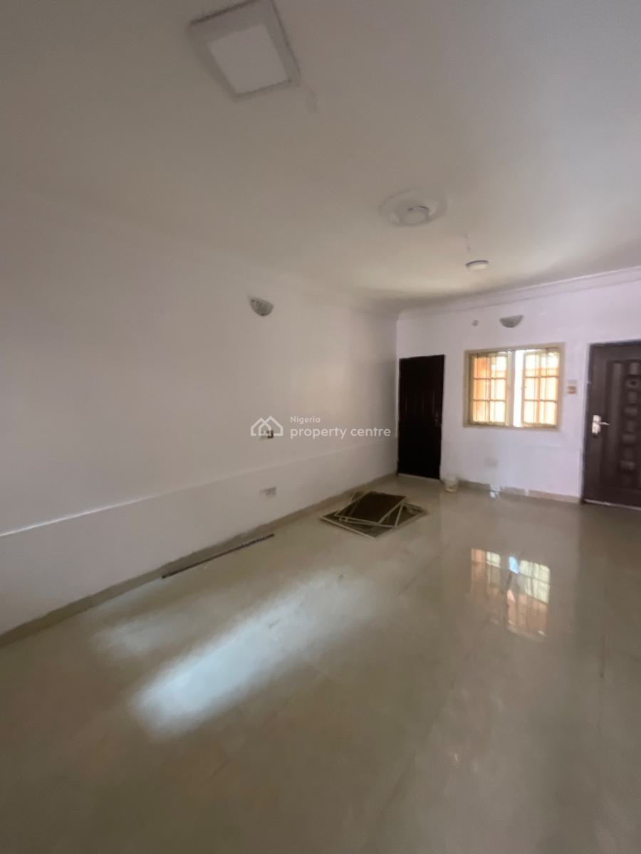 Spacious 2bedrooms Flat, Opposite Blenco, Sangotedo, Ajah, Lagos, Flat / Apartment for Rent