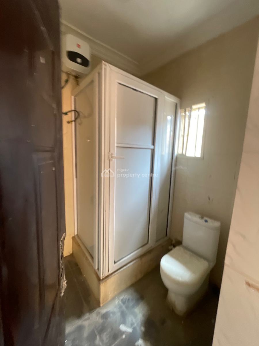 Spacious 2bedrooms Flat, Opposite Blenco, Sangotedo, Ajah, Lagos, Flat / Apartment for Rent