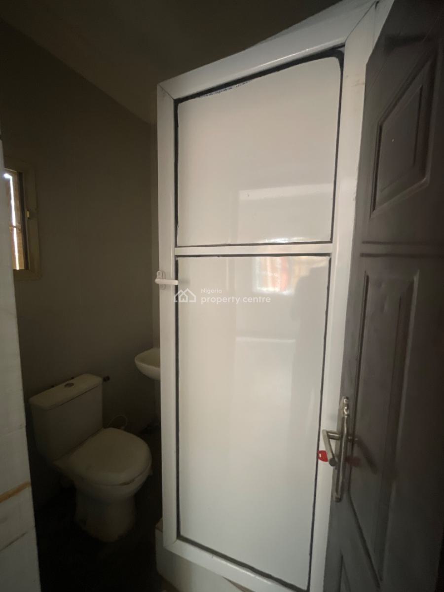 Spacious 2bedrooms Flat, Opposite Blenco, Sangotedo, Ajah, Lagos, Flat / Apartment for Rent