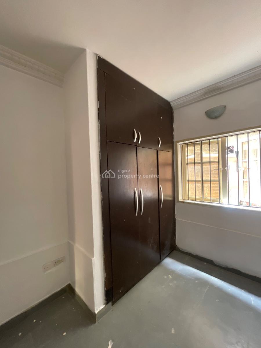 Spacious 2bedrooms Flat, Opposite Blenco, Sangotedo, Ajah, Lagos, Flat / Apartment for Rent