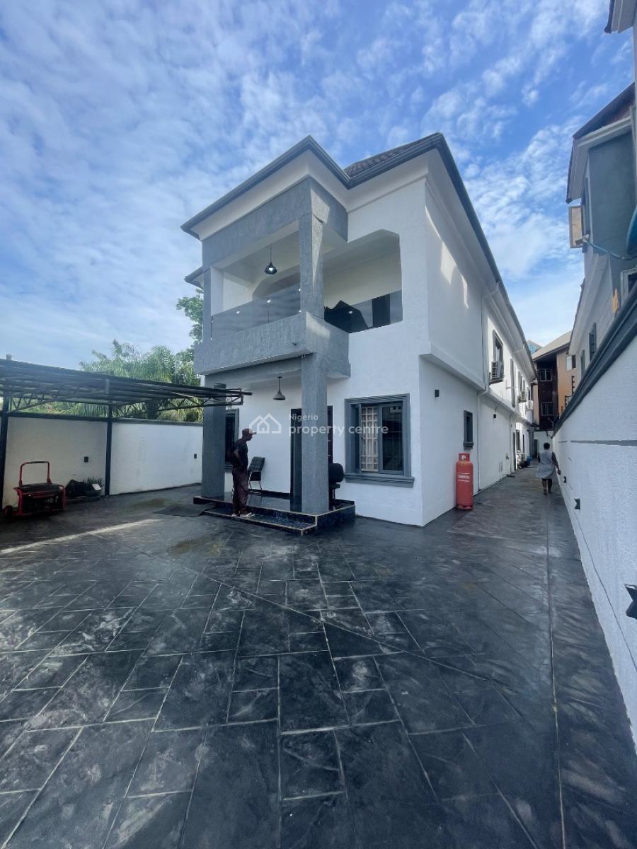 Spacious 5-bedroom Home with 2-room Boys Quarters, Opposite Blenco Supermarket, Sangotedo, Ajah, Lagos, Detached Duplex for Rent