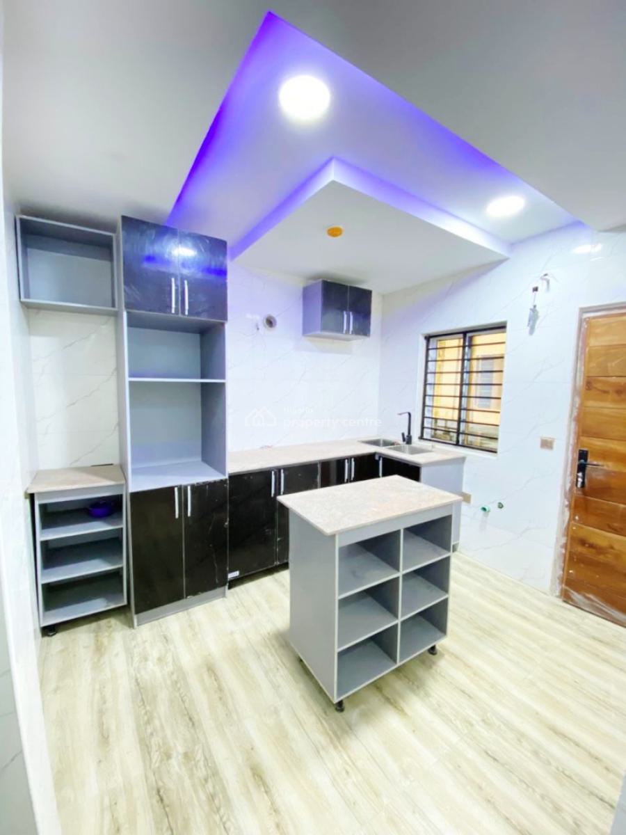 a Tastefully Designed 2 Bedroom Apartment with Elevator, Lekki Phase 1, Lekki, Lagos, Flat / Apartment for Sale