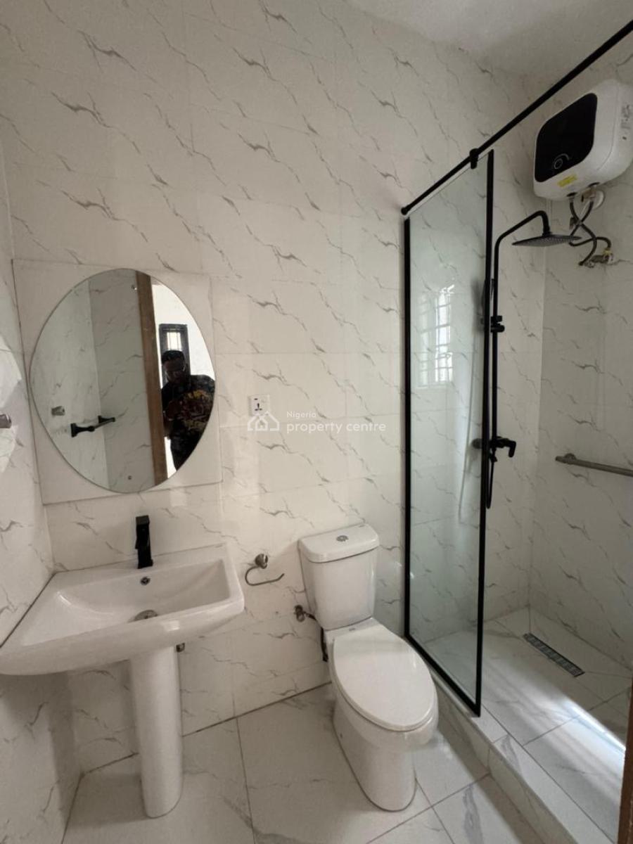 Spacious 4 Bedroom Detached Duplex (2 Floors) with Bq, Lekki Phase 1, Lekki, Lagos, Semi-detached Duplex for Rent