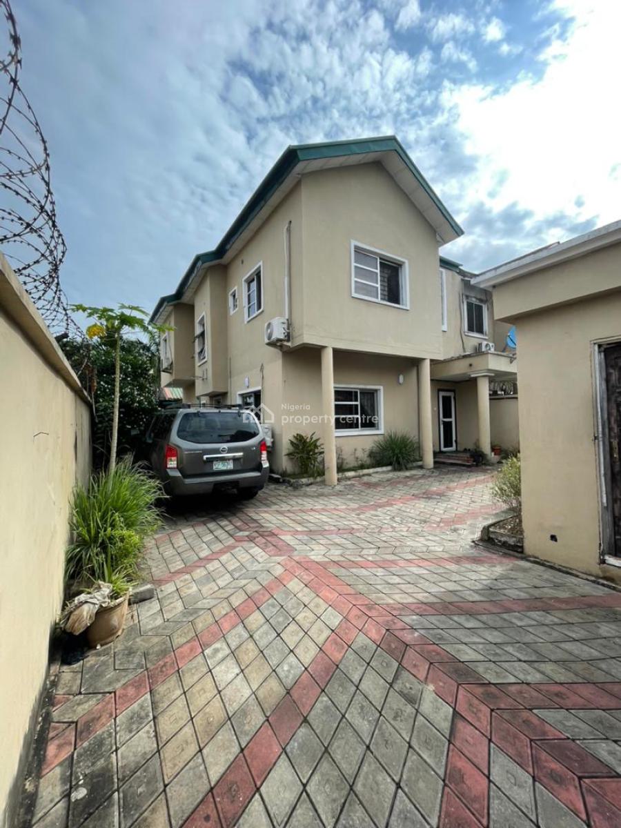 Large 4-bedrooms Duplex with Spacious Compound, 12a Oba Adeyinka Oyekan Estate, Lekki Phase 1, Lekki, Lagos, Semi-detached Duplex for Sale