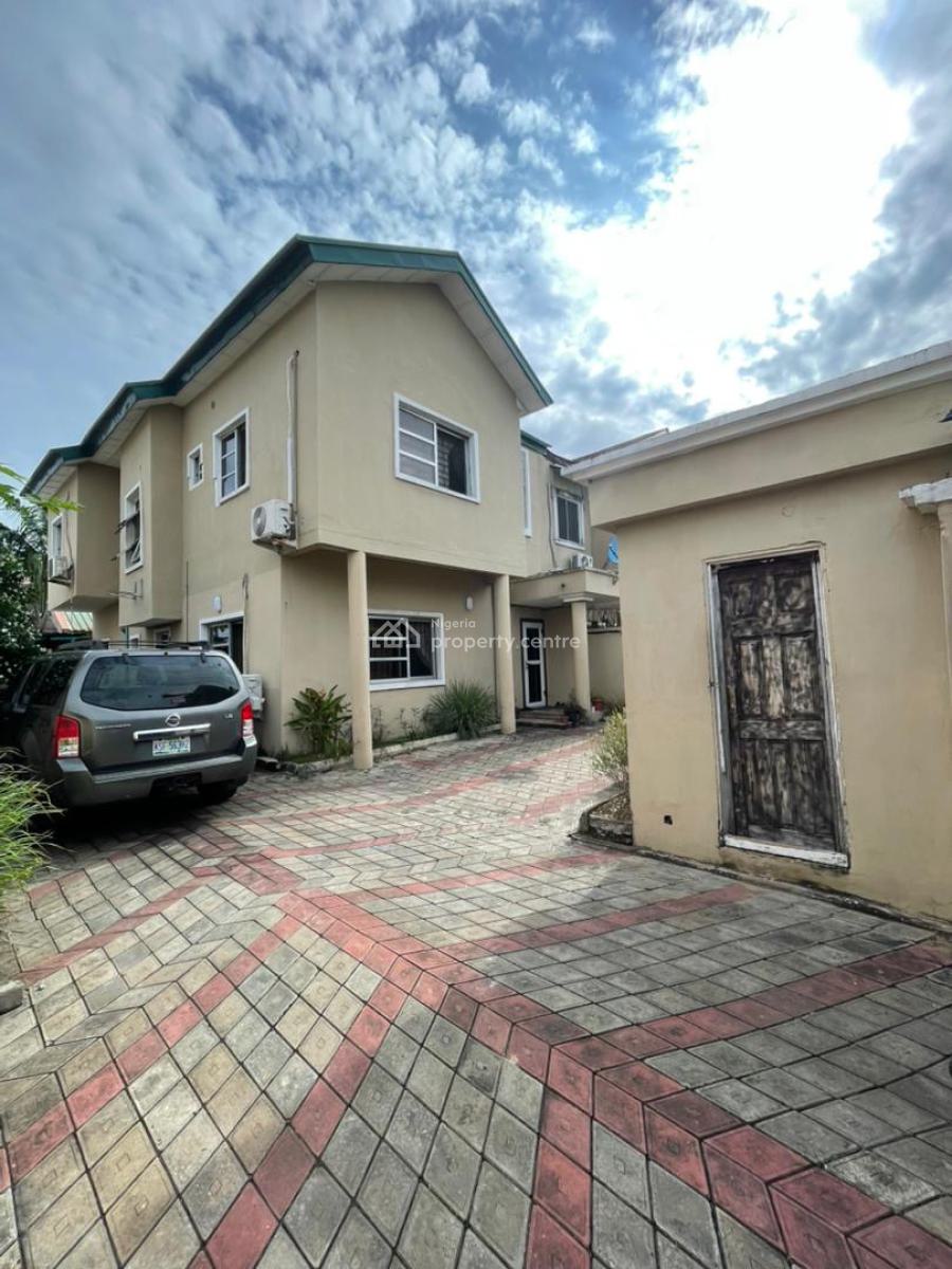 Large 4-bedrooms Duplex with Spacious Compound, 12a Oba Adeyinka Oyekan Estate, Lekki Phase 1, Lekki, Lagos, Semi-detached Duplex for Sale