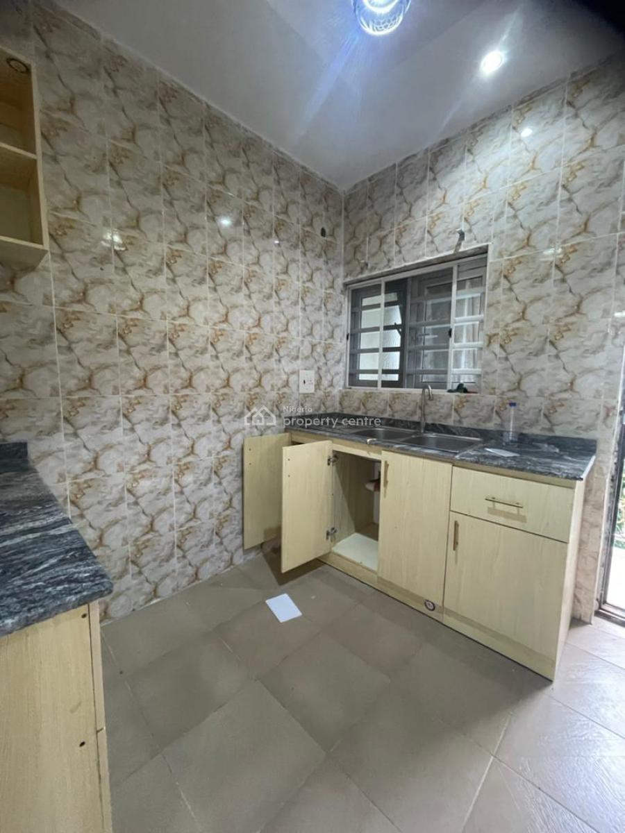 Luxury 3 Bedroom Flat in a Secured Estate with Constant Light, Ivory Heights Estate Shell Cooperative Off G U Akeh Road Eliozu, Eneka, Port Harcourt, Rivers, Flat / Apartment for Rent