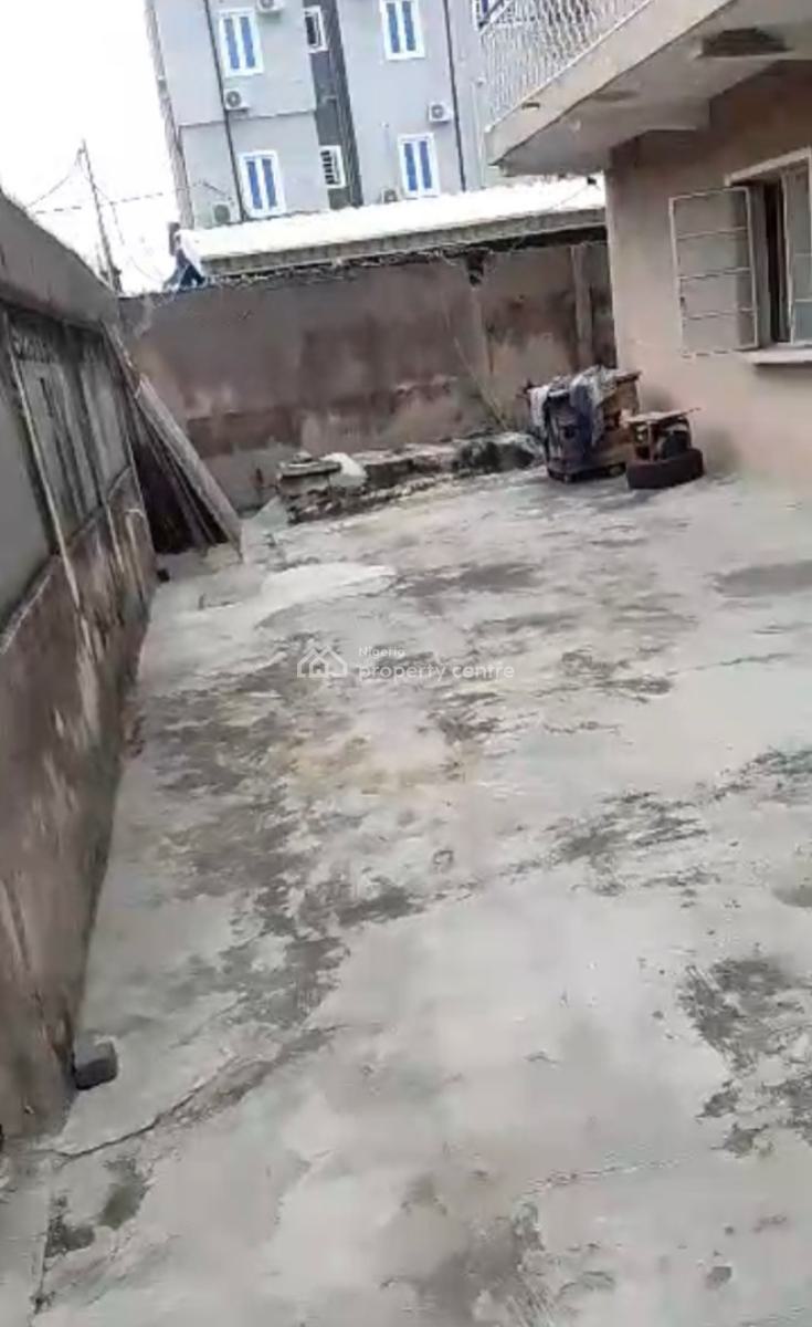 Block of 4 Flats of 2 Bedroom Each, Nnobi Road Right, Surulere, Lagos, Block of Flats for Sale