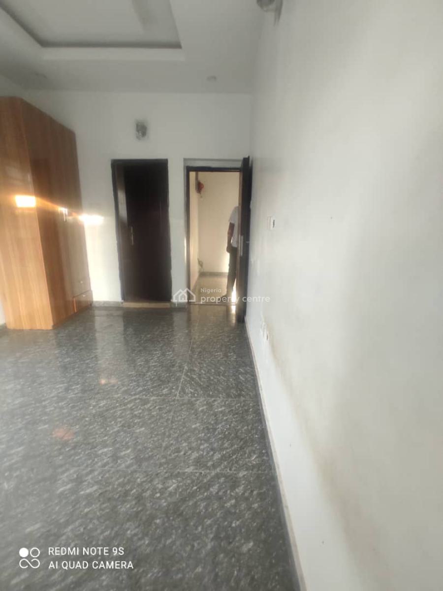 Luxury 3bedroom Flat Well Spacious and Within a Secured Estate, Secured and Gated Estate, Awoyaya, Ibeju Lekki, Lagos, Flat / Apartment for Rent